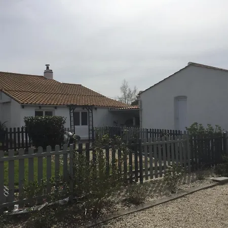 Studio Charleston Guest house Le Fenouiller